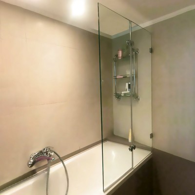 Προσφορά !!!  Πάνελ πτυσσόμενο από κρύσταλλο 6mm 40+40x150cm σε μπανιέρα