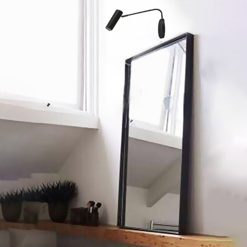 Καθρέπτης μπάνιου με μεταλλικό πλαίσιο 45x90cm από μαύρη χαλύβδινη λάμα με φωτιστικό
