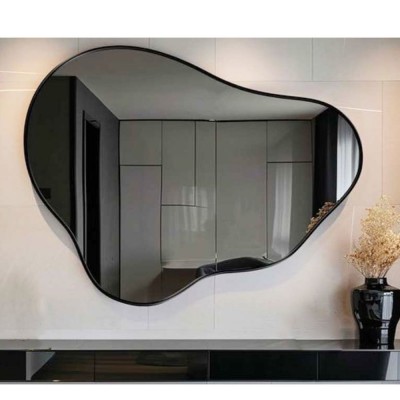 Καθρέπτης 160x130cm με μεταλλικό πλαίσιο σε ακανόνιστο σχήμα 