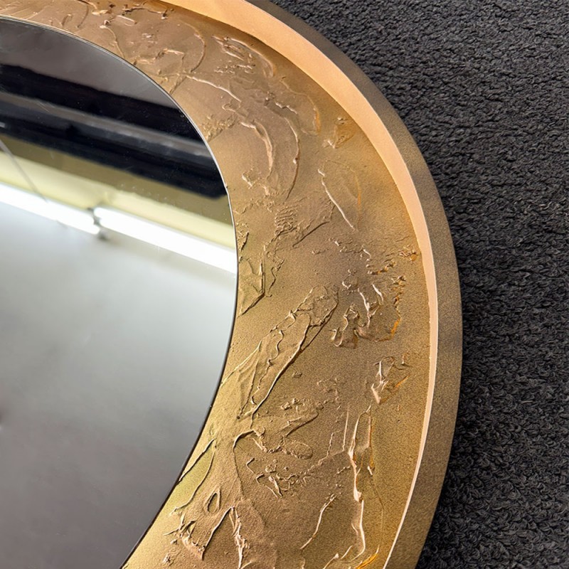 Round metal mirror with gold steel blade Ø90cm moon design 