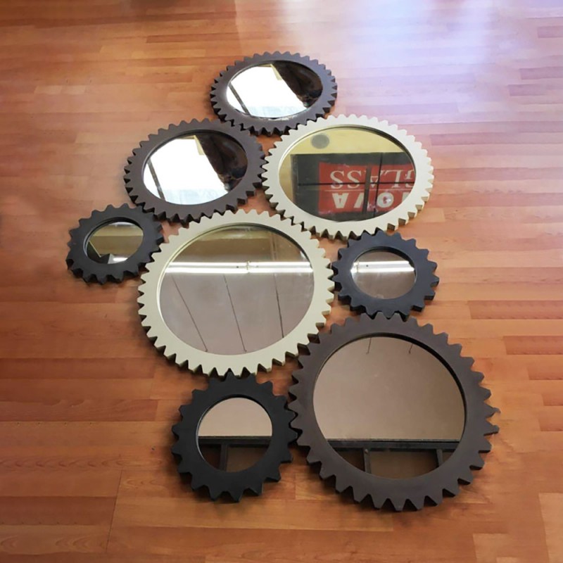 Mirrors set of 8 pieces in the shape of a gear made of wood